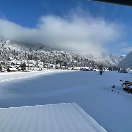 Almsternderl 2.0 - Gemuetliches Appartment In Gosau Dış mekan fotoğraf