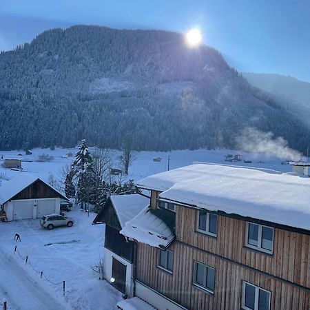 Almsternderl 2.0 - Gemuetliches Appartment In Gosau Dış mekan fotoğraf